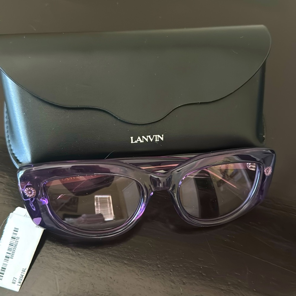 Authentic Lavin Sunglasses